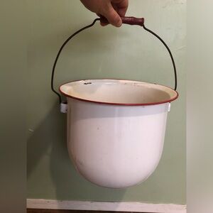 Early White With Red Enamelware Chamber Pot Or Stock Pot, Primitive Rustic *read